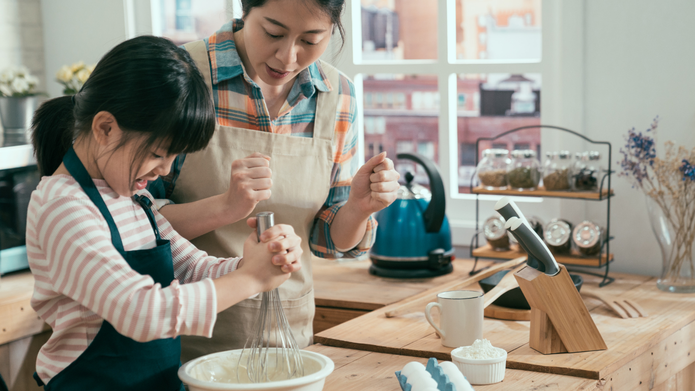 「褒める」より「勇気づけ」？アドラー式・子どもの自己肯定感の育て方